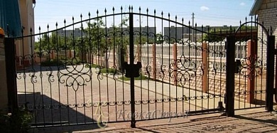 128. Ворота в Екатеринбурге фото
