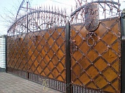 254. Ворота в Екатеринбурге фото
