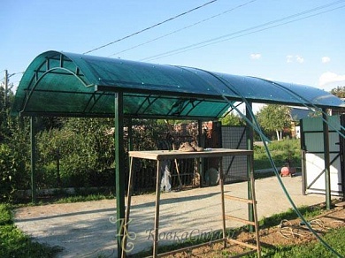 Навес для автомобиля №67 в Екатеринбурге фото