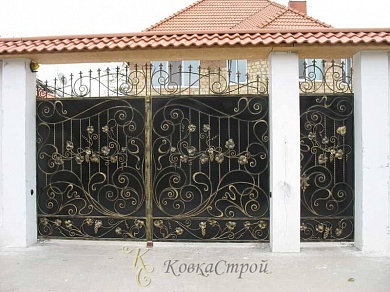 187. Ворота в Екатеринбурге фото
